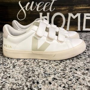 Veja sneakers